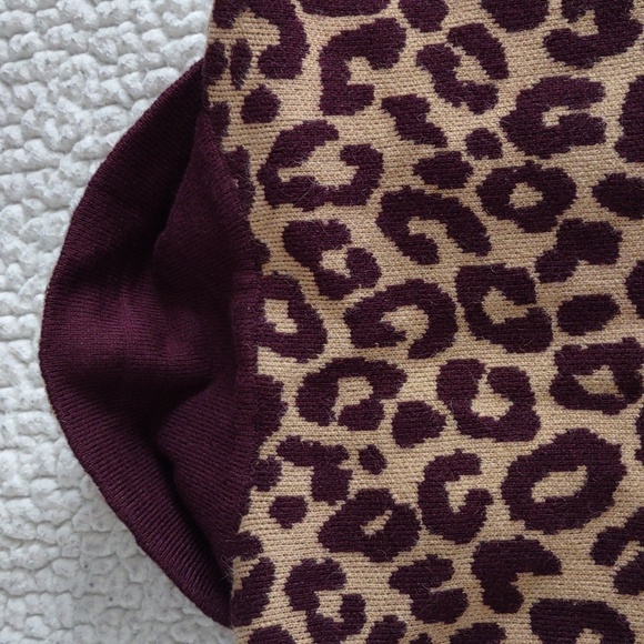 NWT Ann Taylor Size Small Animal Print Two Button Front Closure Sweater - Picture 12 of 13